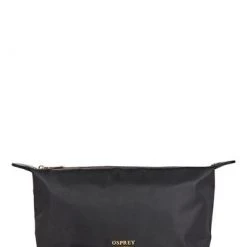 OSPREY LONDON The Wanderer Nylon Washbag Black -OSPREY LONDON Sales unnamed file 1119