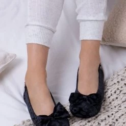 Totes Black Isotoner Ladies Big Bow Ballerina Slippers