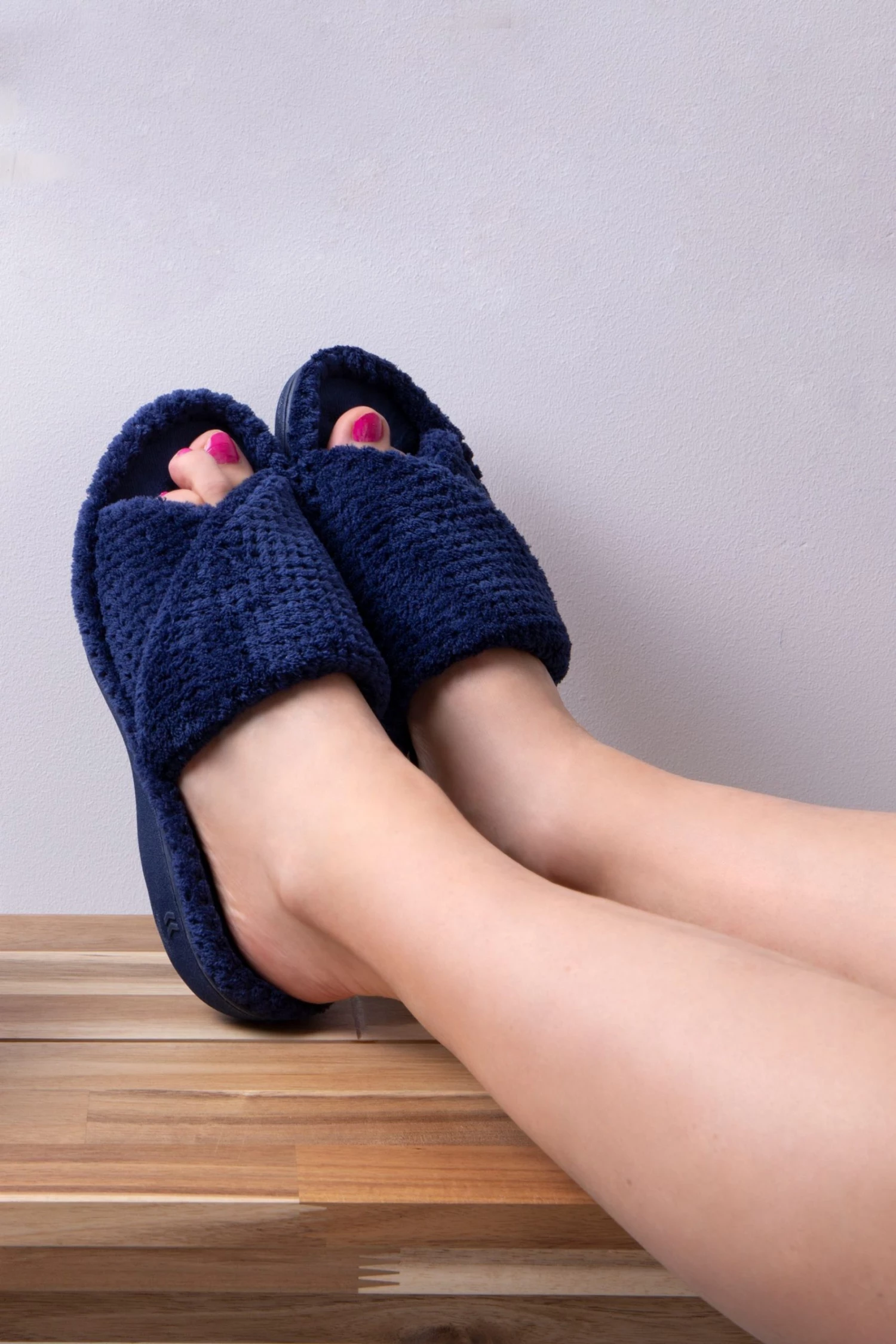 Totes Dark Navy Popcorn Turnover Open Toe Slippers 1 Totes Dark Navy Popcorn Turnover Open Toe Slippers