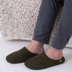 Totes Green Isotoner Mens Textured Cord Stitched Mule Slippers