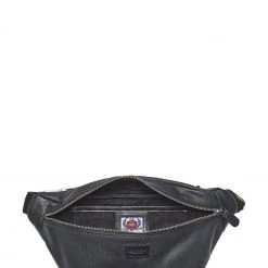 OSPREY LONDON Grantham Glazed Calf Leather Bumbag Black 13 OSPREY LONDON Grantham Glazed Calf Leather Bumbag Black -OSPREY LONDON Sales unnamed file 149 scaled