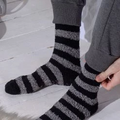 Totes Grey And Black Mens Supersoft Socks Twin Pack -OSPREY LONDON Sales unnamed file 1707 scaled