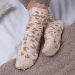 Totes Brown Ladies Twin Pack Recycled Chenille Supersoft Bed Socks -OSPREY LONDON Sales unnamed file 1940 scaled