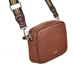 OSPREY LONDON Chiswick Grainy Hide Leather Crossbody Bag Black -OSPREY LONDON Sales unnamed file 459 scaled